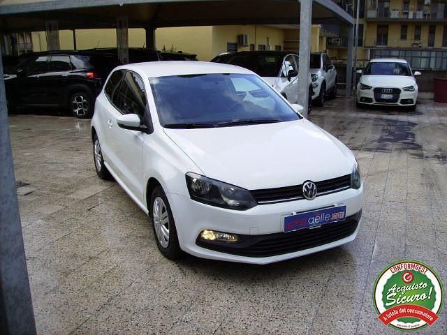 Bianco Usata 2016 VW Polo Trendline Furgone | 8000 € (Buon prezzo) - Immagine 1/4