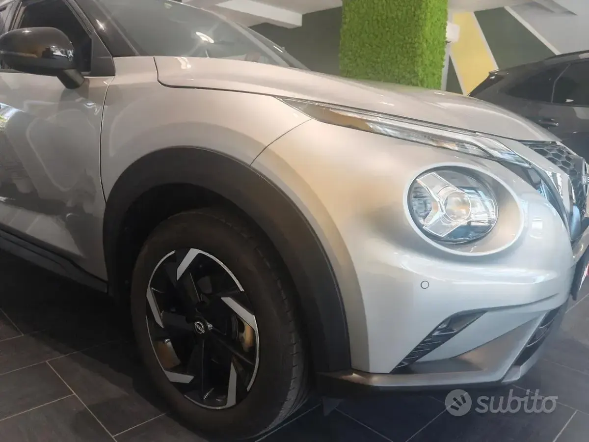 Usata Nissan Juke N-Connecta 114 CV (83 kW) 2023 Grigio SUV