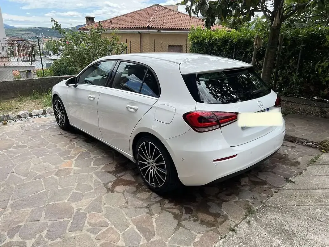 Usata Mercedes A180 136 CV (100 kW) 2020 Berlina
