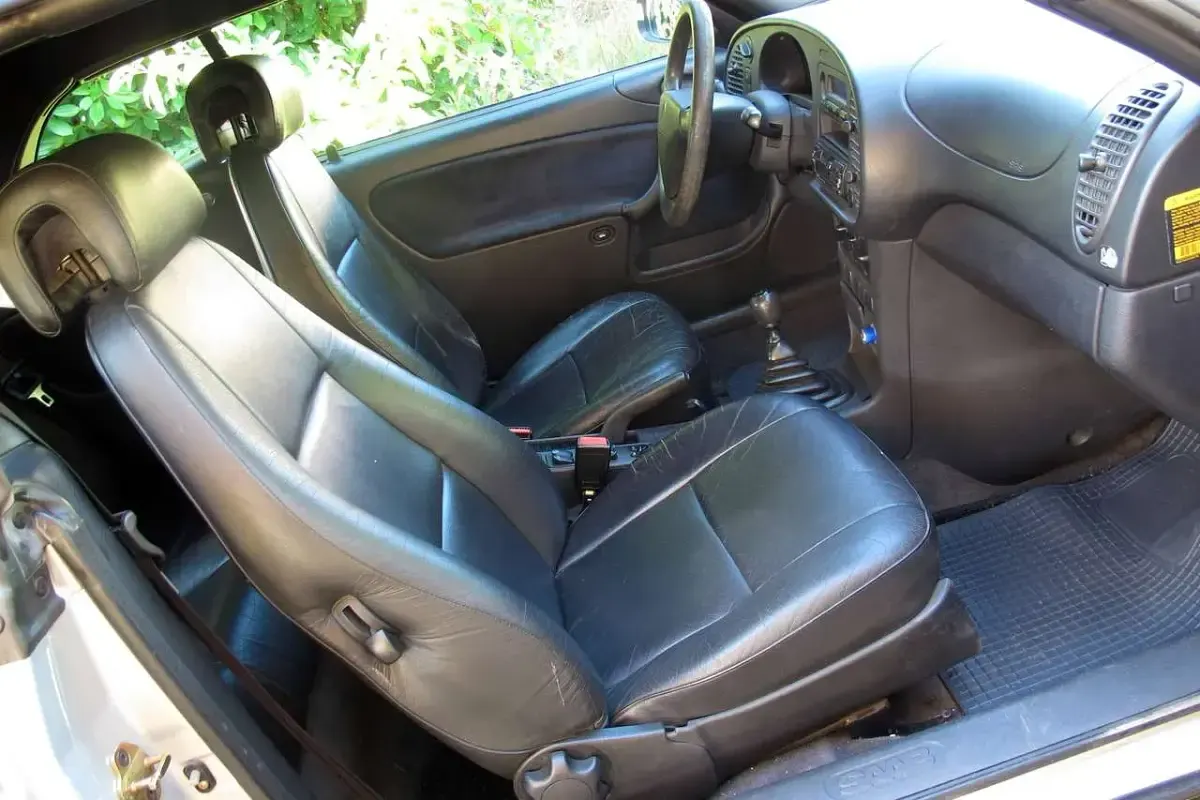 Usata Saab 900 Cabriolet 131 CV (96 kW) 1996 Argento Cabrio