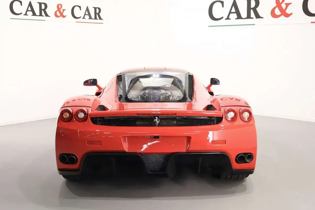 Usata Ferrari Enzo 659 CV (484 kW) 2004 Rosso Coupé