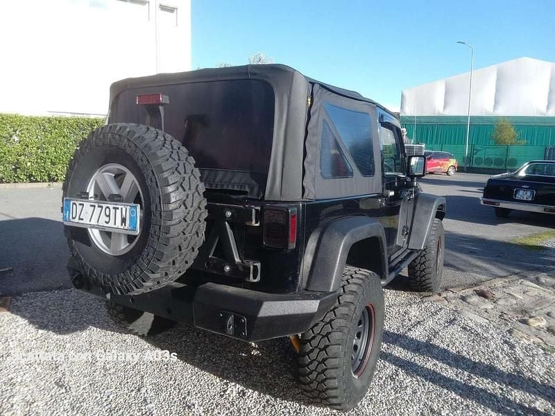 Usata Jeep Wrangler Sahara 177 CV (130 kW) 2007 Nero SUV