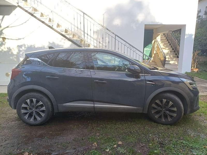 Blu/azzurro Usata 2024 Renault Captur Techno SUV | 18.000 € (Ottimo prezzo) - Immagine 1/4