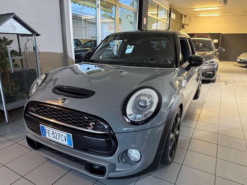 Usata Mini Cooper SD Business 170 CV (125 kW) 2015 Grigio Utilitaria