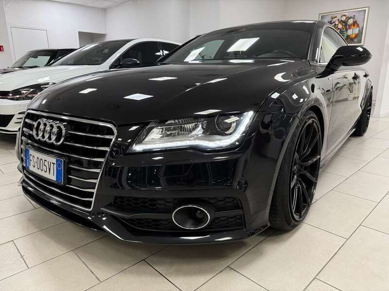 Nero Usata 2013 Audi A7 Sportback S-Line Due volumi | 24.000 € (Molto cara) - Immagine 1/4