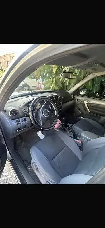 Usata Toyota RAV4 150 CV (110 kW) 2000 SUV