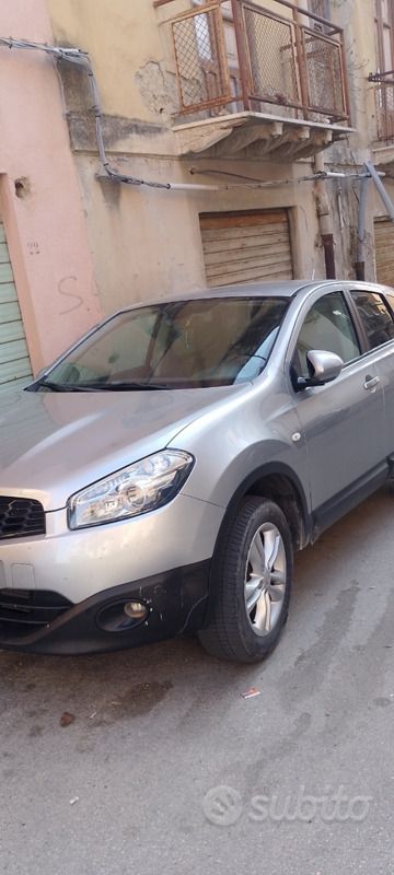 Usata Nissan Qashqai 115 CV (84 kW) 2012 Grigio SUV