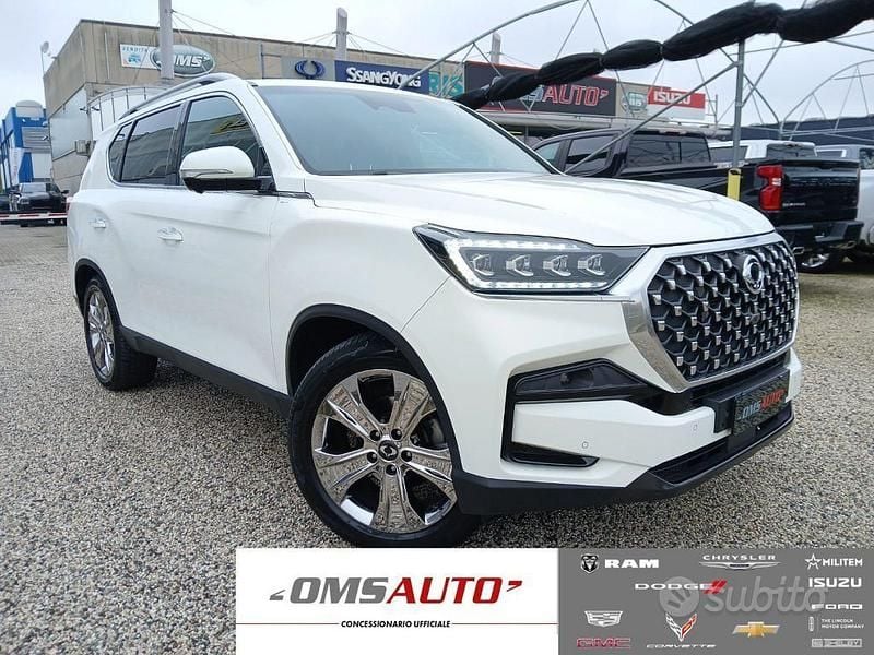 Usata Ssangyong (KGM) Rexton 201 CV (147 kW) 2022 Bianco SUV