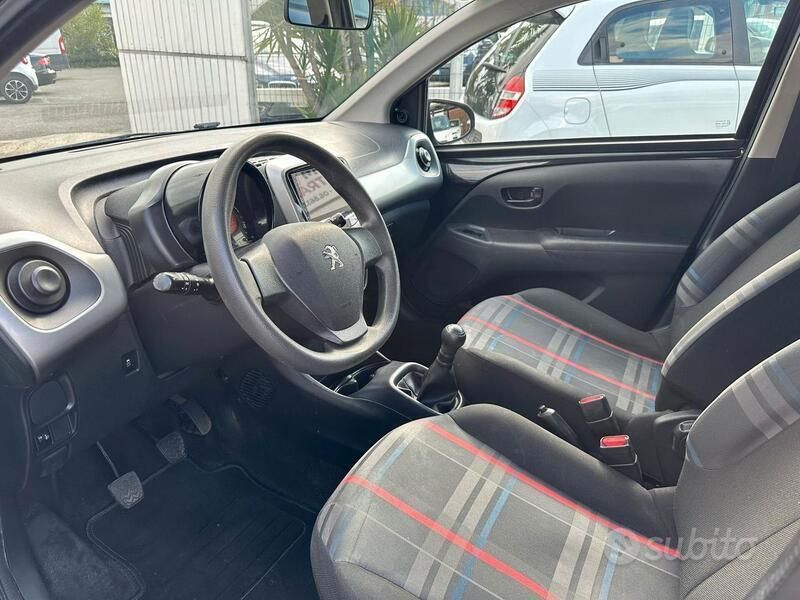 Usata Peugeot 108 Allure 69 CV (50 kW) 2016 Nero Utilitaria
