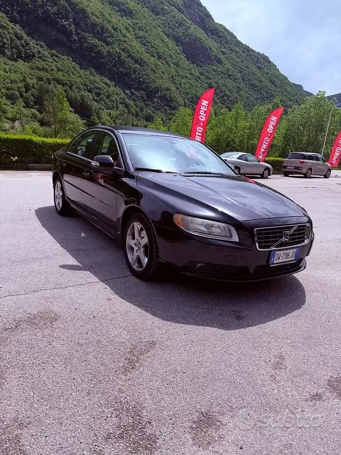 Occasion Volvo S80 Momentum 205 ch (150 kW) 2009 Noir Berline