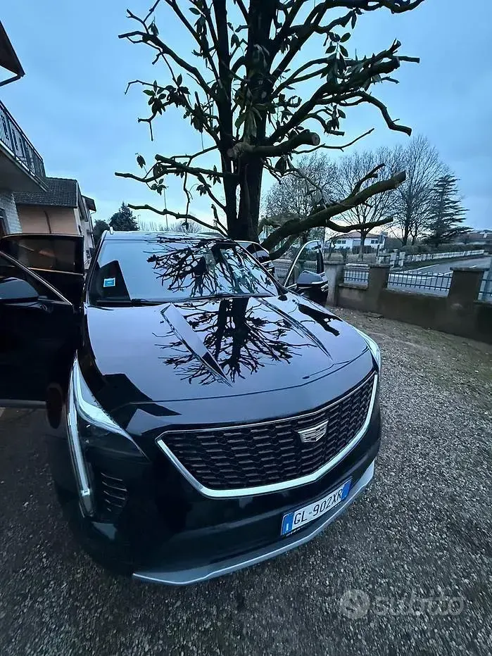 Usata Cadillac XT4 230 CV (169 kW) 2022 Nero SUV