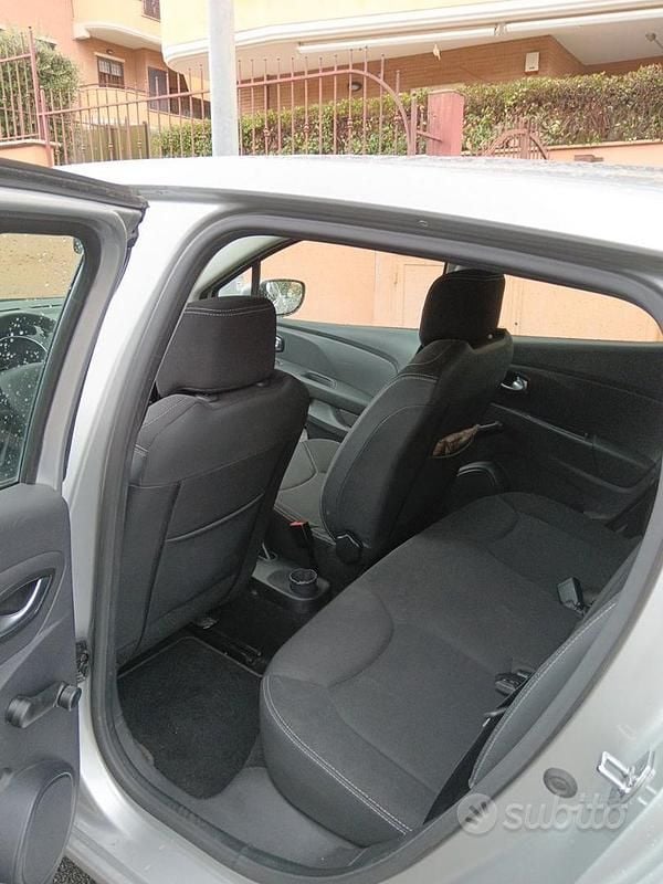 Usata Renault Clio 90 CV (66 kW) 2019 Grigio Coupé