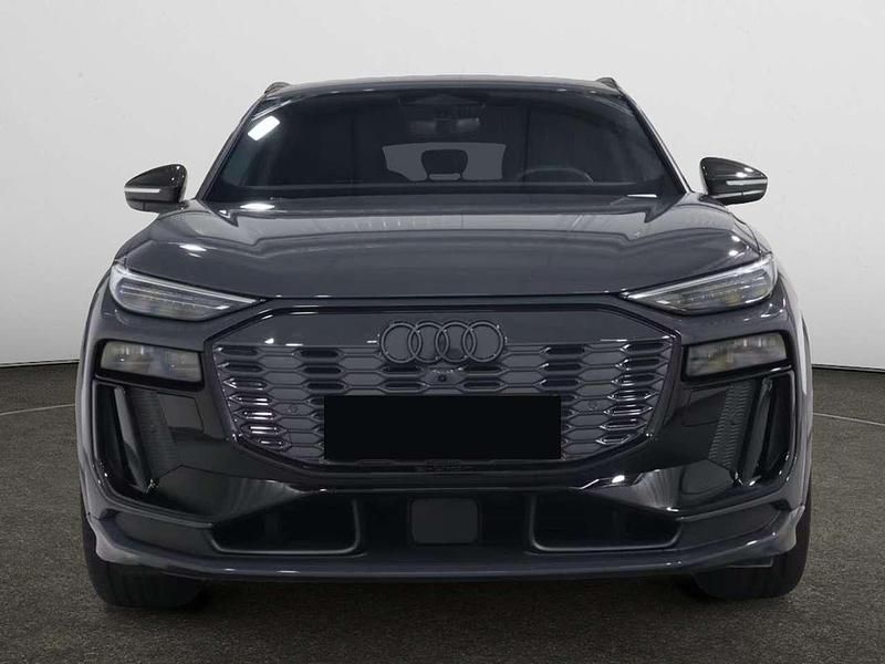 Usata Audi SQ6 Sportback e-tron S-Line 380 kW (517 CV) 2025 Grigio SUV