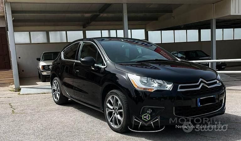 Usata Citroën DS4 Chic 115 CV (84 kW) 2014 Nero Utilitaria