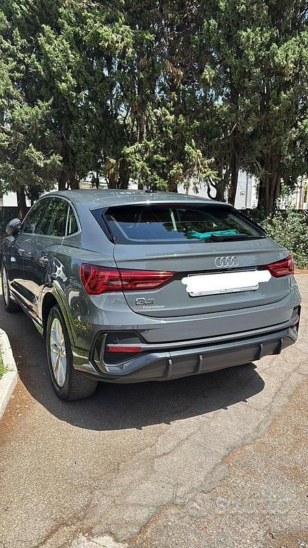 Usata Audi Q3 Sportback Business 150 CV (110 kW) 2021 Grigio SUV