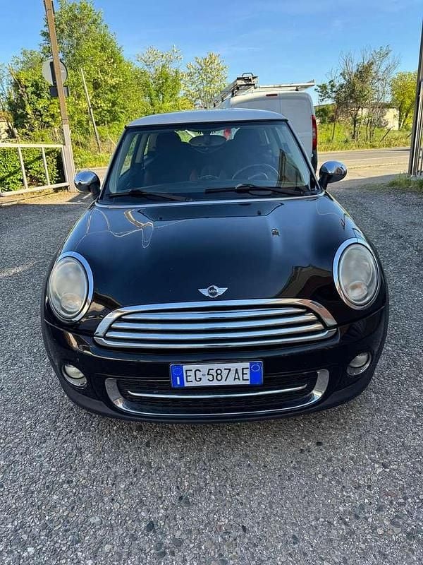Occasion Mini Cooper D 111 ch (81 kW) 2012 Noir Citadine