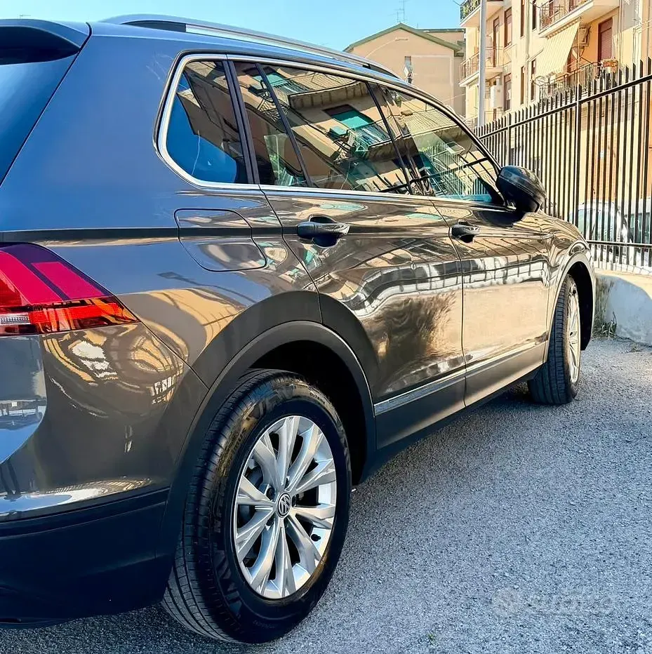 Usata VW Tiguan Style 116 CV (85 kW) 2018 Grigio SUV