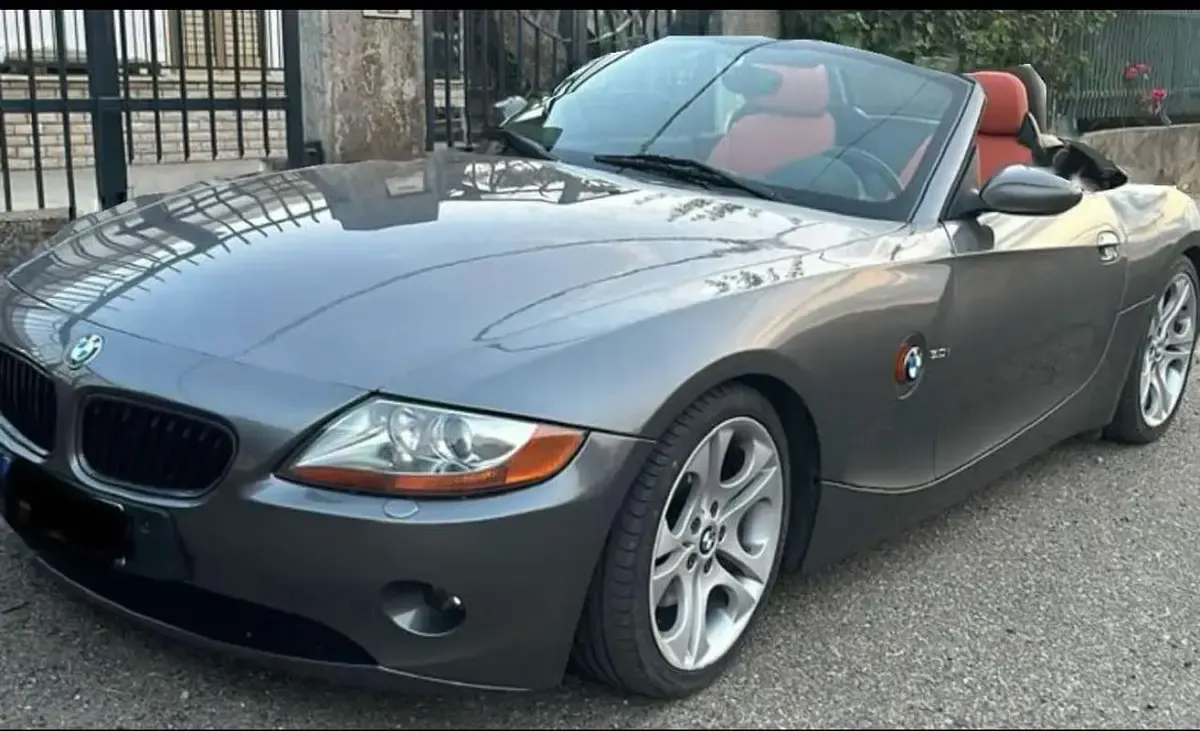 Usata BMW Z4 231 CV (169 kW) 2004 Grigio Cabrio
