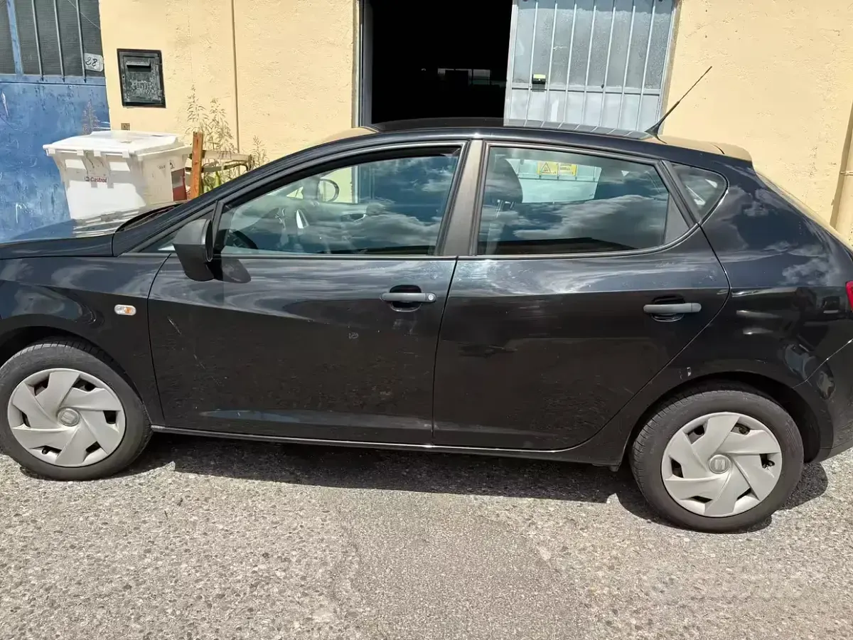 Usata Seat Ibiza 69 CV (50 kW) 2011 Nero Coupé