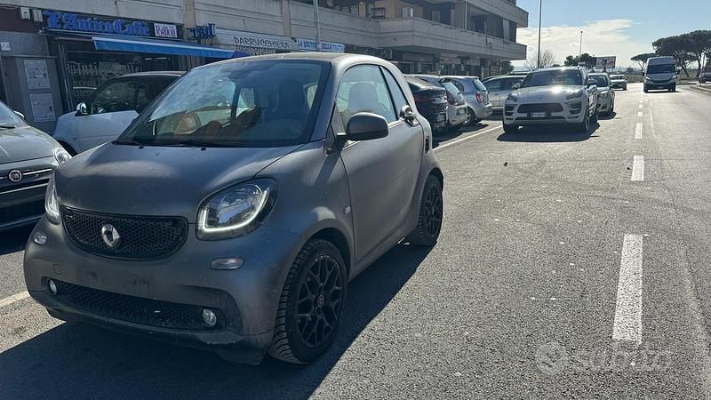 Begagnad Smart ForTwo Coupé Prime 90 HK (66 kW) 2019 Grå Sportkupé