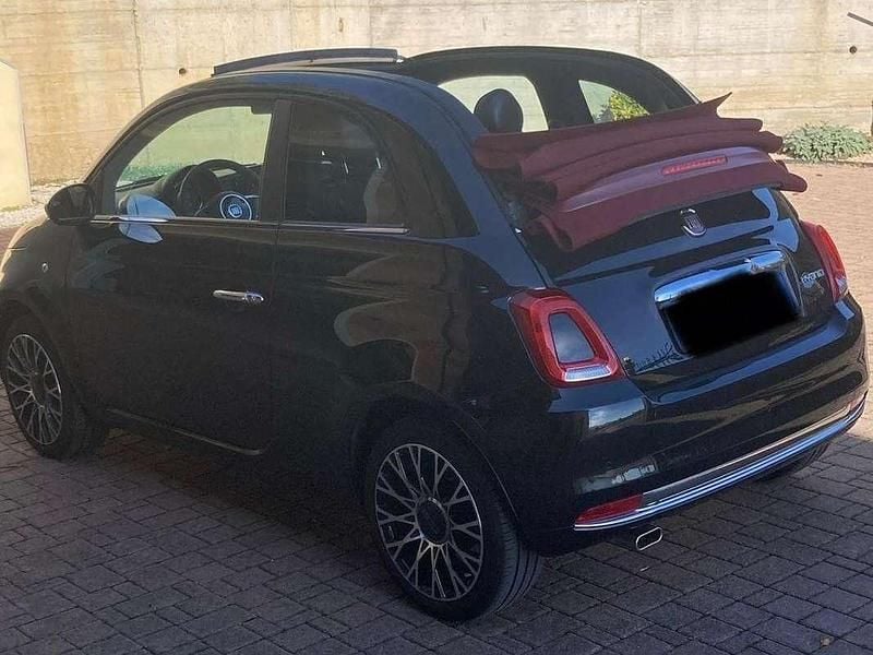 Nero Usata 2023 Fiat 500C Dolcevita Cabrio | 14.600 € (Buon prezzo) - Immagine 1/4
