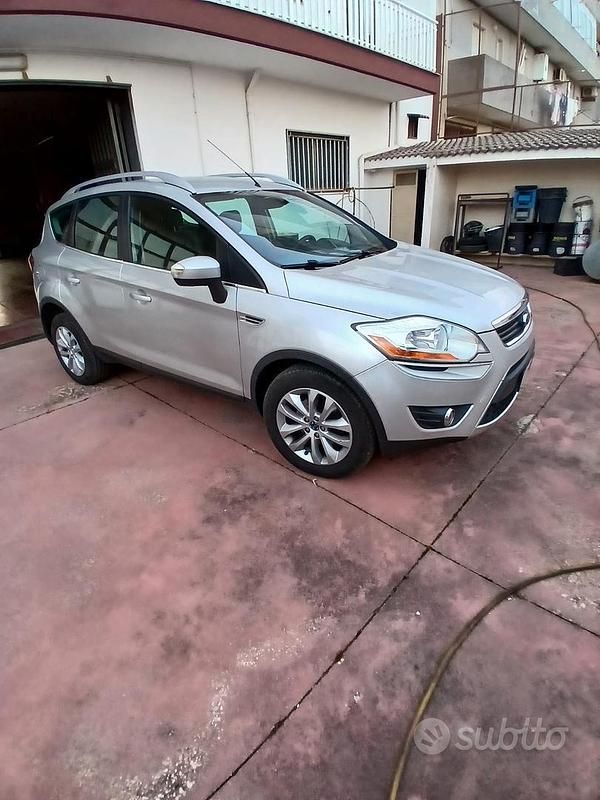 Usata Ford Kuga 136 CV (100 kW) 2010 Bianco SUV