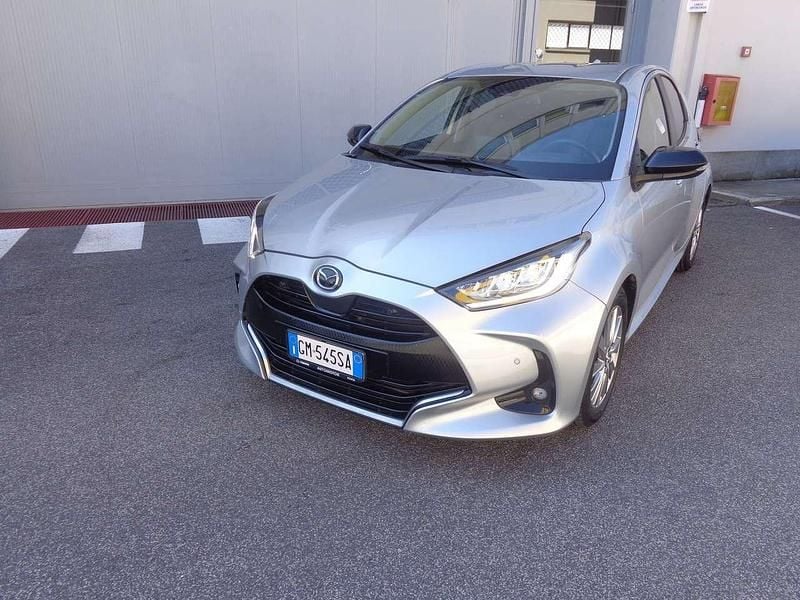 Usata Mazda 2 92 CV (67 kW) 2023 Argento Utilitaria