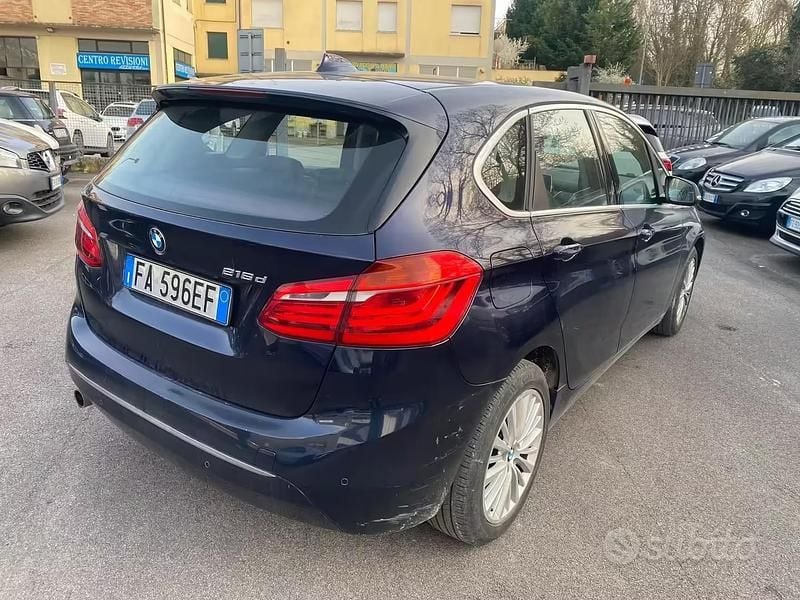 Usata BMW 216 Active Tourer Sport Line 115 CV (84 kW) 2015 Blu Monovolume