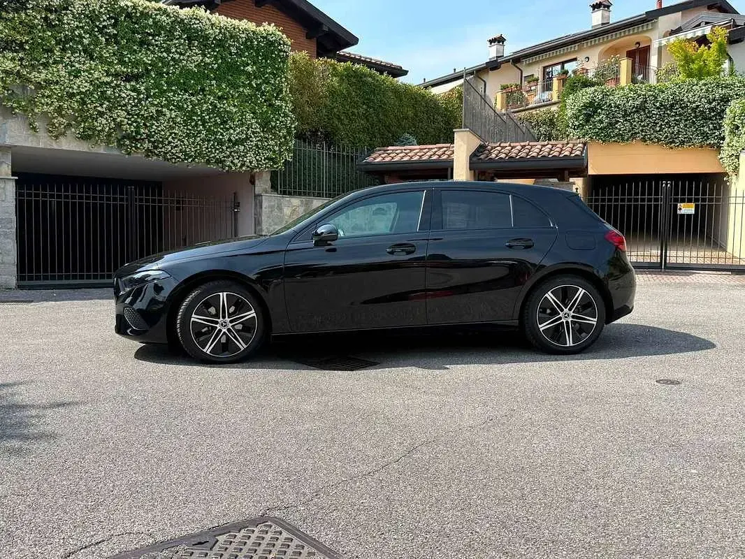 Usata Mercedes A180 Advanced Plus 136 CV (100 kW) 2024 Nero Berlina