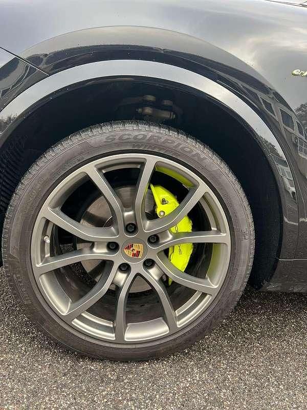 Usata Porsche Cayenne 564 CV (414 kW) 2019 Nero SUV