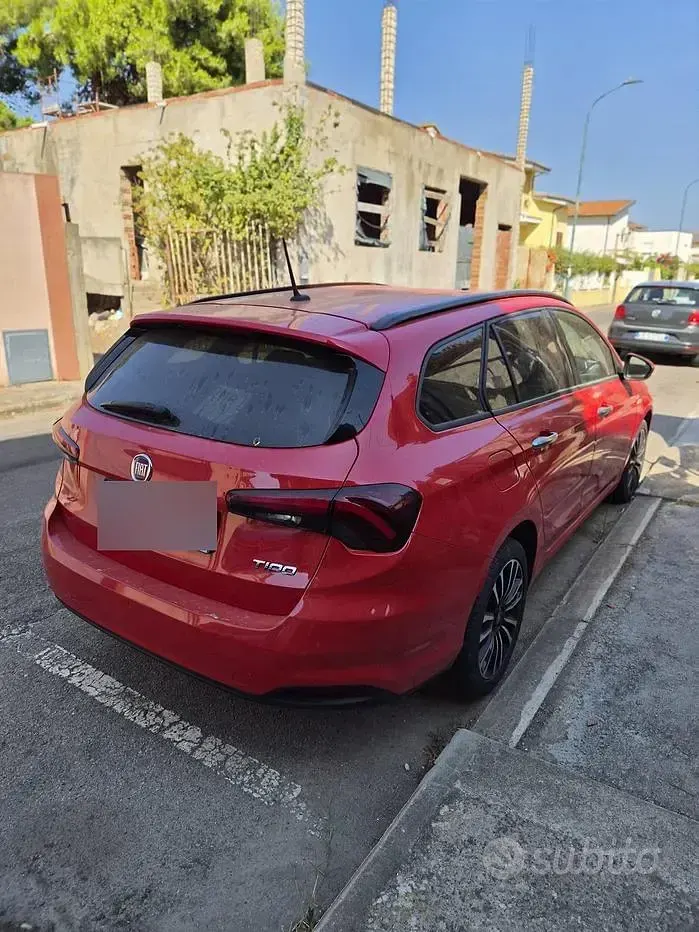 Usata Fiat Tipo 131 CV (96 kW) 2021 Rosso Station wagon