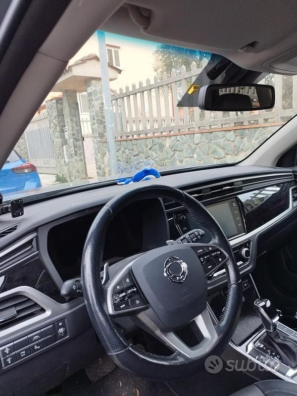 Usata Ssangyong (KGM) Korando 136 CV (100 kW) 2020 Grigio Station wagon