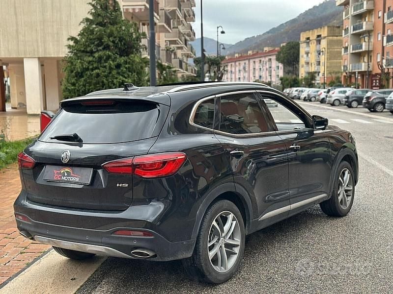 Usata MG HS Luxury 162 CV (119 kW) 2023 Nero SUV