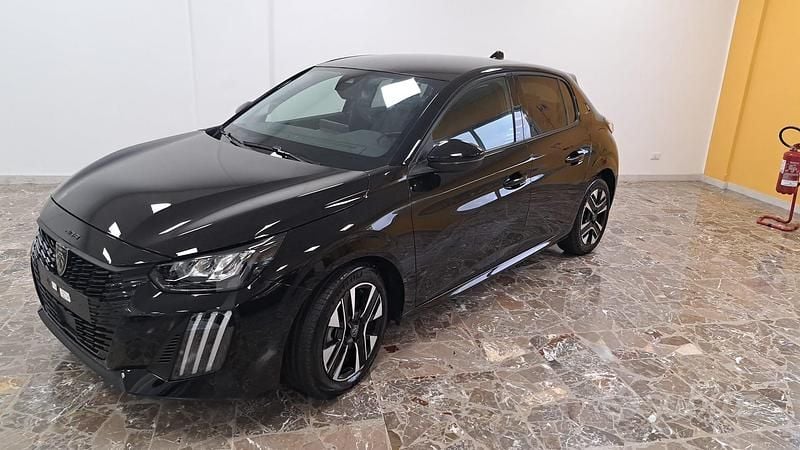Usata Peugeot 208 Allure 2025 Utilitaria