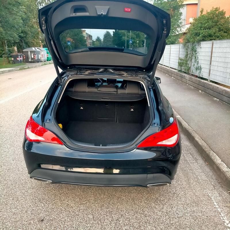 Usata Mercedes CLA220 2017 Nero Berlina