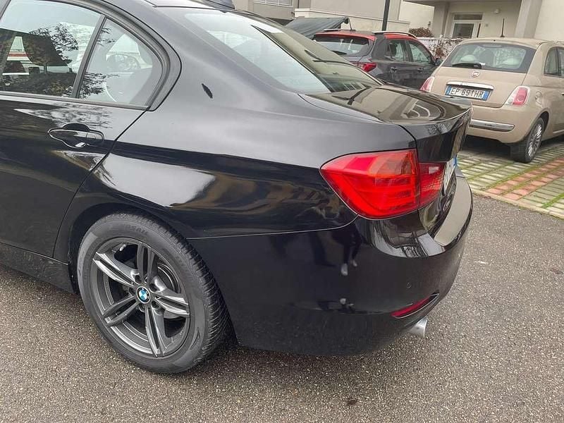 Usata BMW 316 116 CV (85 kW) 2015 Nero Berlina