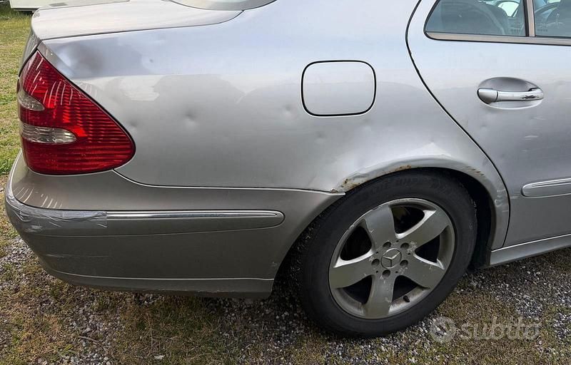 Occasion Mercedes E270 2002 Gris Berline