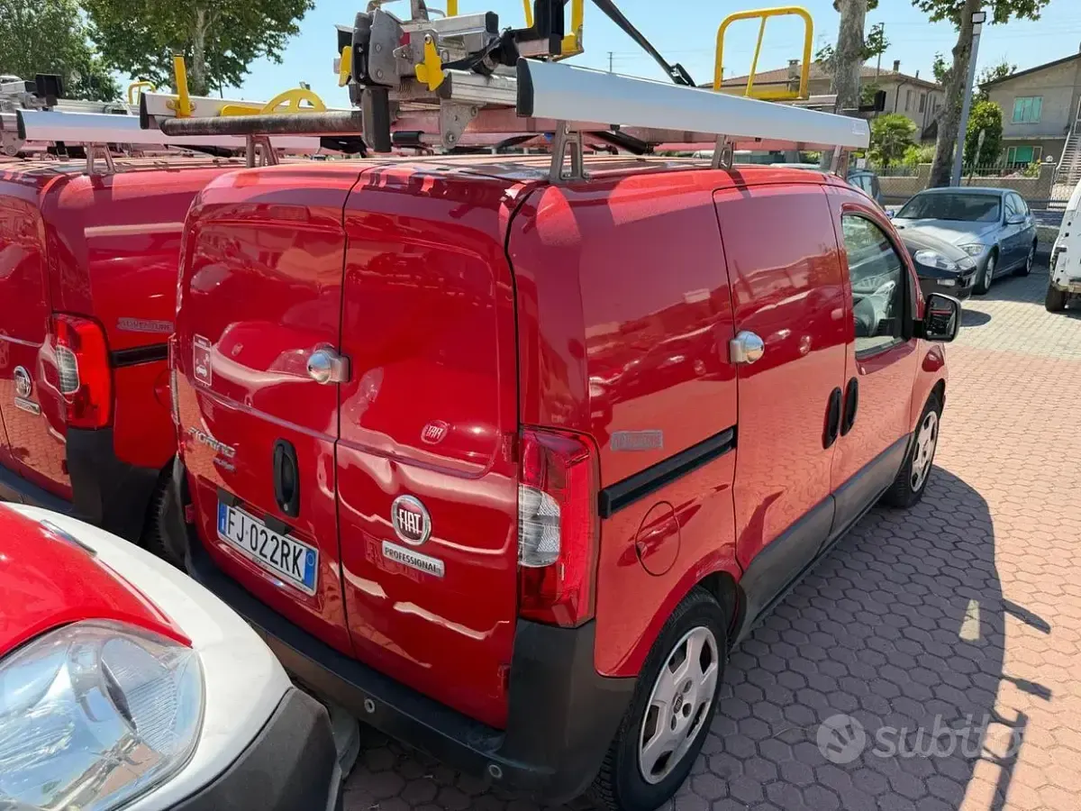 Usata Fiat Fiorino 95 CV (69 kW) 2017 Rosso Monovolume