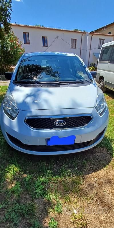 Usata Kia Venga 90 CV (66 kW) 2012 Bianco Utilitaria