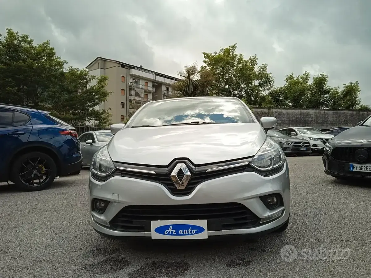 Usata Renault Clio IV Business 90 CV (66 kW) 2019 Grigio Berlina