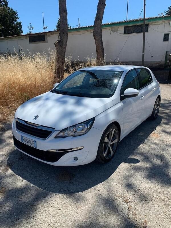 Bianco Usata 2016 Peugeot 308 Due volumi | 6500 € (Ottimo prezzo) - Immagine 1/4