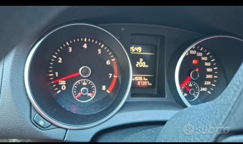 Usata VW Golf VI 105 CV (77 kW) 2011 Grigio Utilitaria