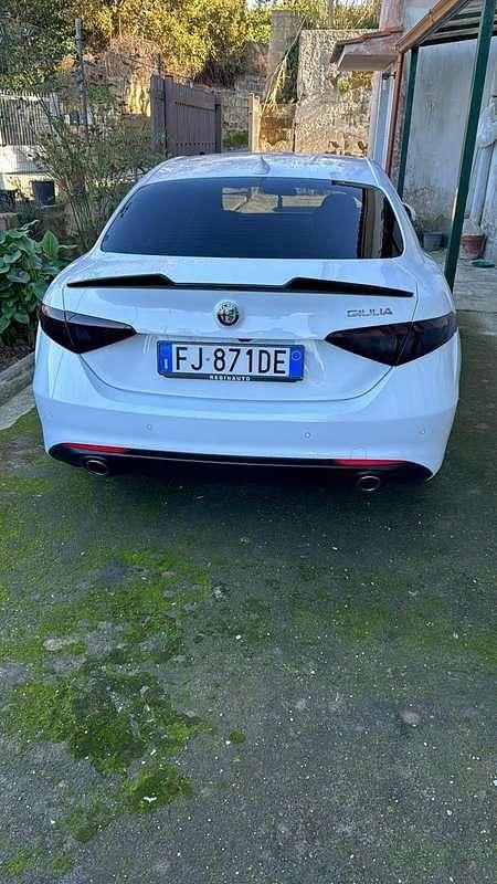 Usata Alfa Romeo Giulia Business 179 CV (131 kW) 2017 Berlina