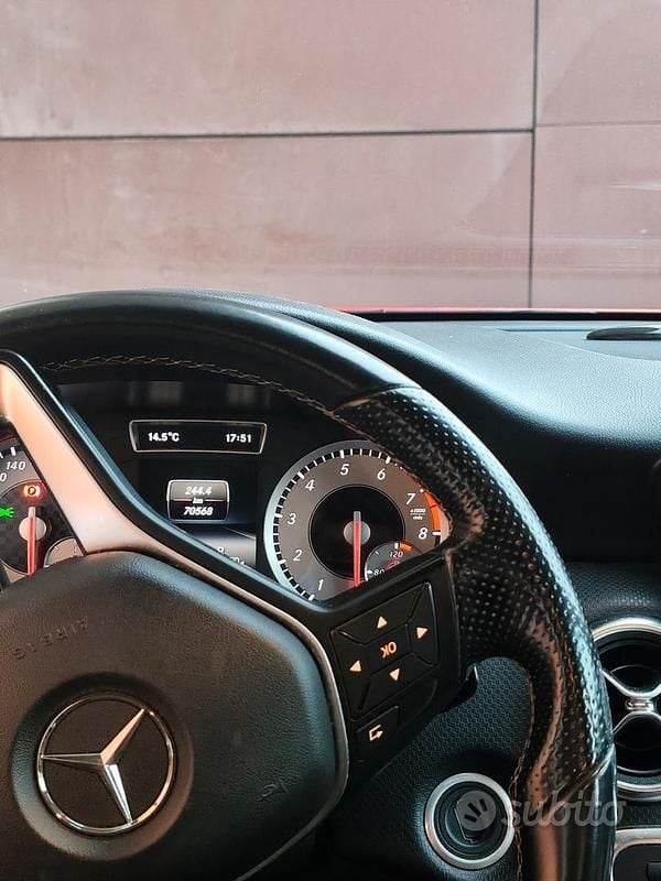 Usata Mercedes A200 156 CV (114 kW) 2014 Rosso Utilitaria