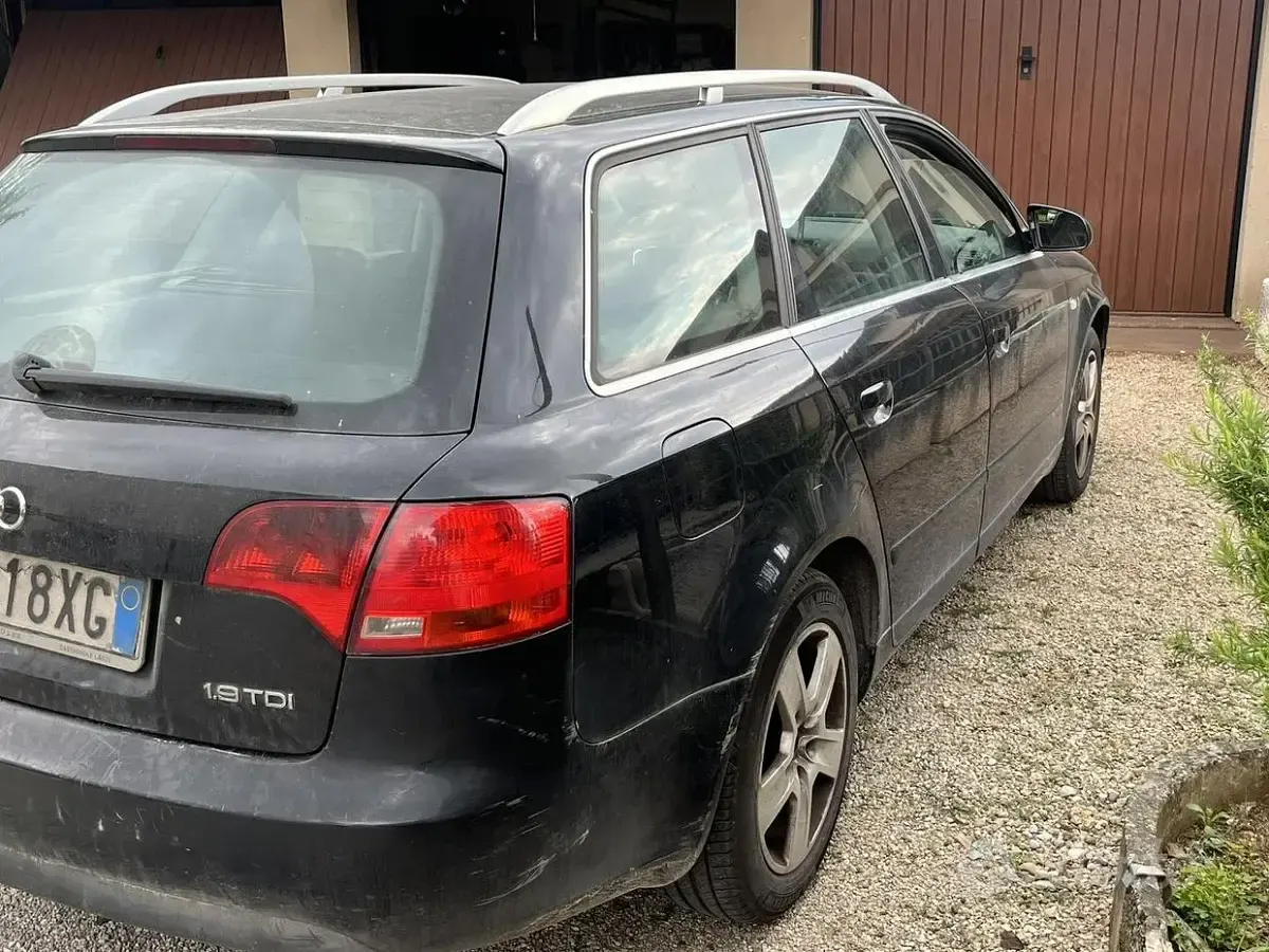 Usata Audi A4 120 CV (88 kW) 2008 Nero Station wagon