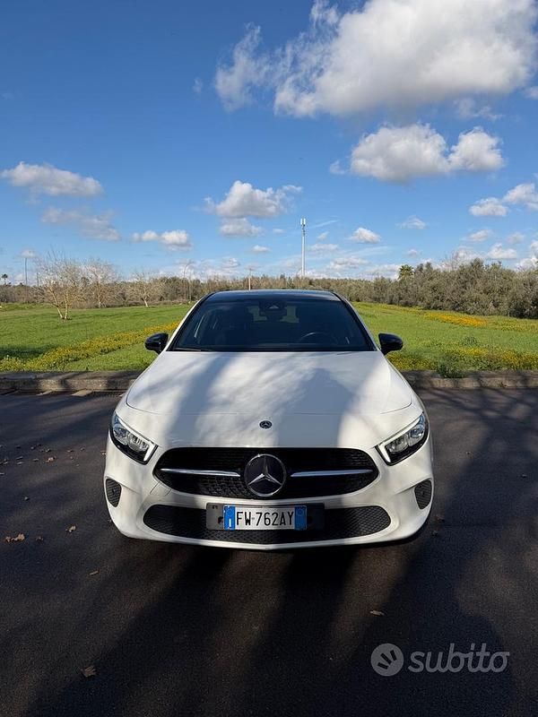 Usata Mercedes A180 Business 115 CV (84 kW) 2019 Bianco Berlina