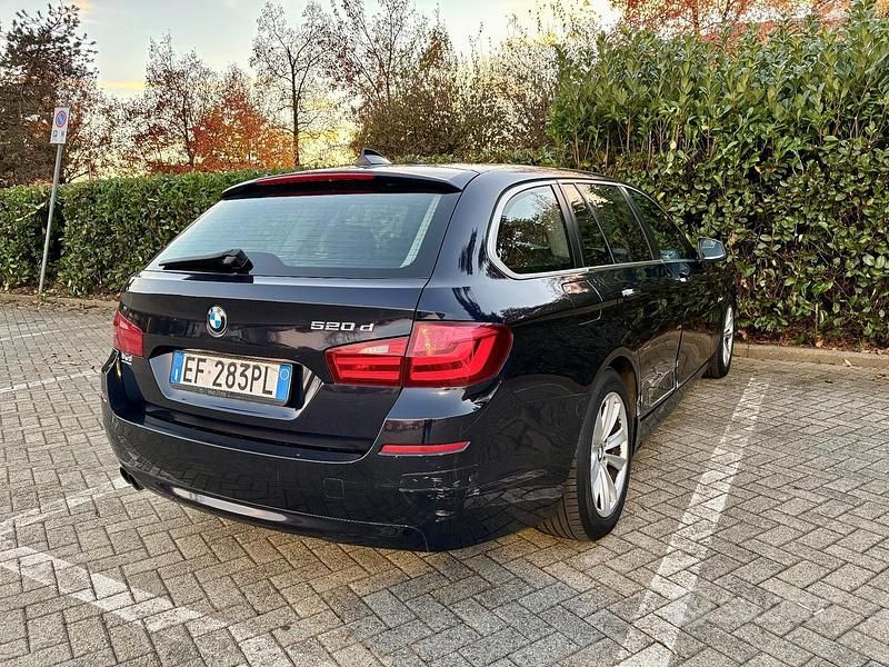 Usata BMW 520 Efficient Dynamics 184 CV (135 kW) 2010 Blu Station wagon
