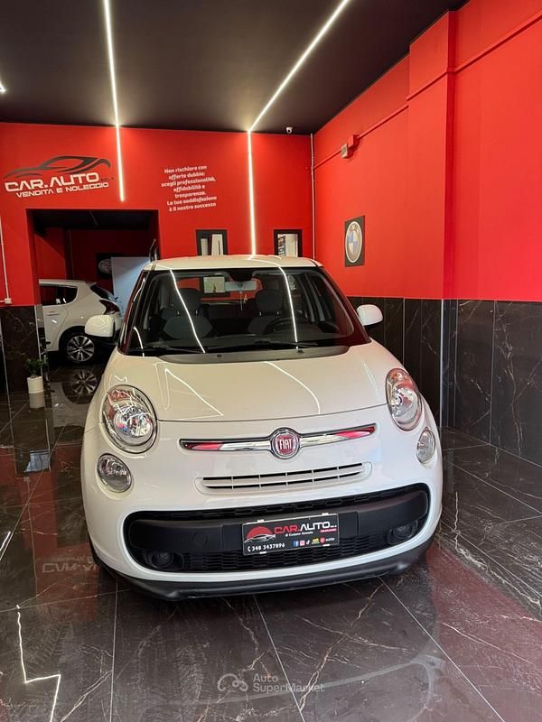 Usata Fiat 500L Lounge 85 CV (62 kW) 2015 Bianco Monovolume