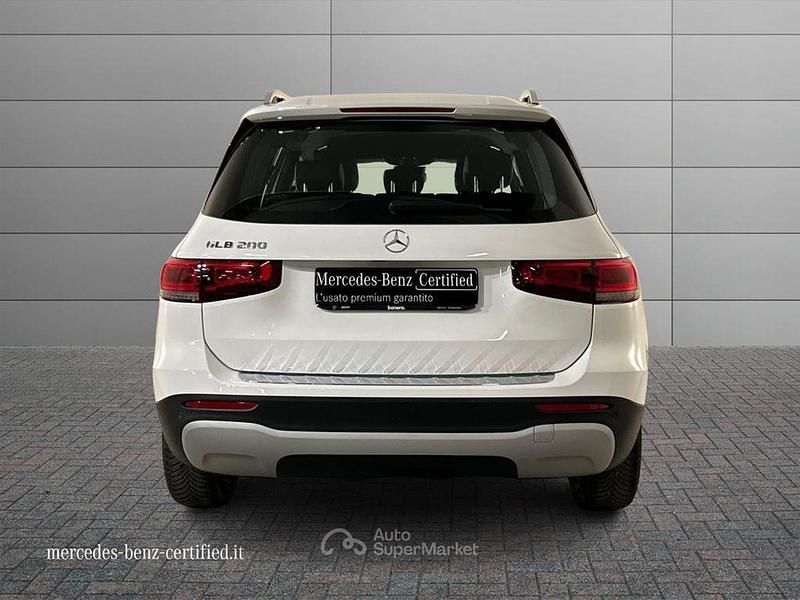 Begagnad Mercedes GLB200 163 HK (119 kW) 2020 Vit SUV