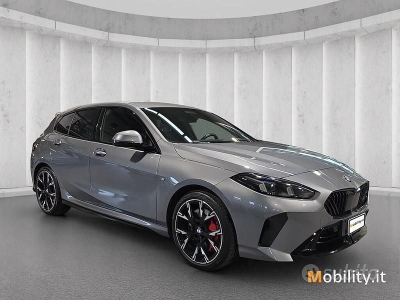 Usata BMW 118 M Sport 150 CV (110 kW) 2024 Skyscraper grey metallic Utilitaria